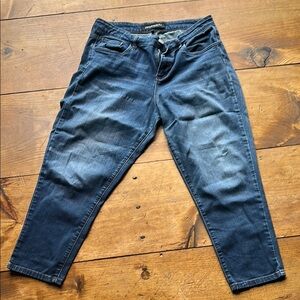 Prosperity Women's capriJeans in Dark Blue